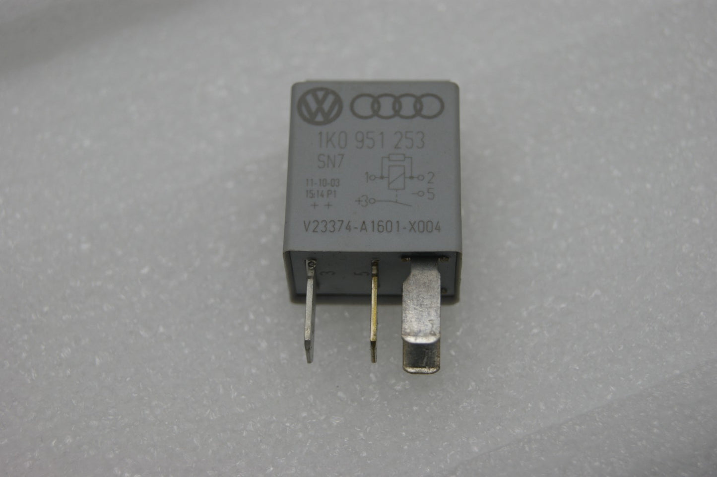 Audi VW Seat Skoda Multi-Use GREY 4 PIN Relay 1K0951253